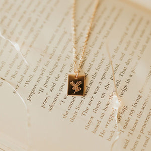 Holly Necklace